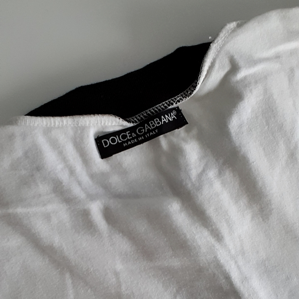 Authentic Dolce and Gabbana T shirt - Picture 2 of 5